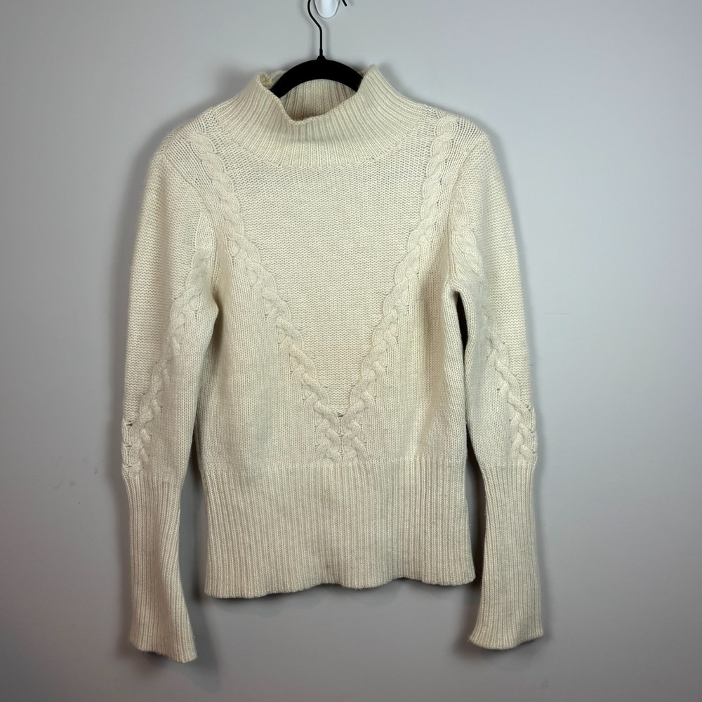 Gant Woman‎ Beige 100% Wool Cable Knit Sweater SZ MED Classic Soft Flare Sleeve
